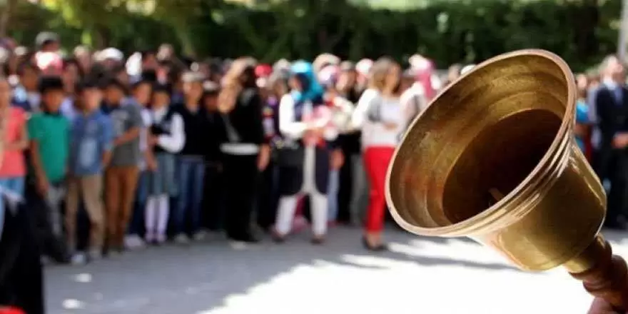 Bakan Ziya Selçuk Okul Zili ve Şarkısını Tanıttı.