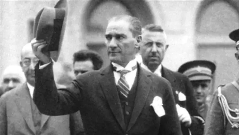 Atatürk’ün Aramızdan Ayrılışının 81. Yılı İle İlgili Kompozisyon